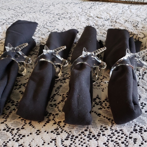 Unicorn Napkin Holders with Black Napkins. - Picture 4 of 7
